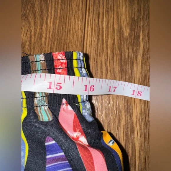 Spicy Tuna Surf Board Pattern Swim Trunks Size Large - Picture 7 of 9